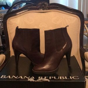 Banana republic boots